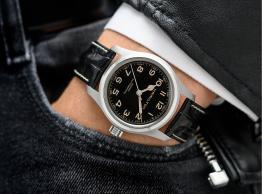 Khaki Field H70605732